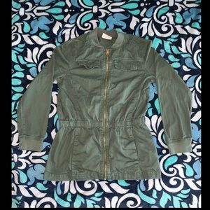 Olive green jacket💚